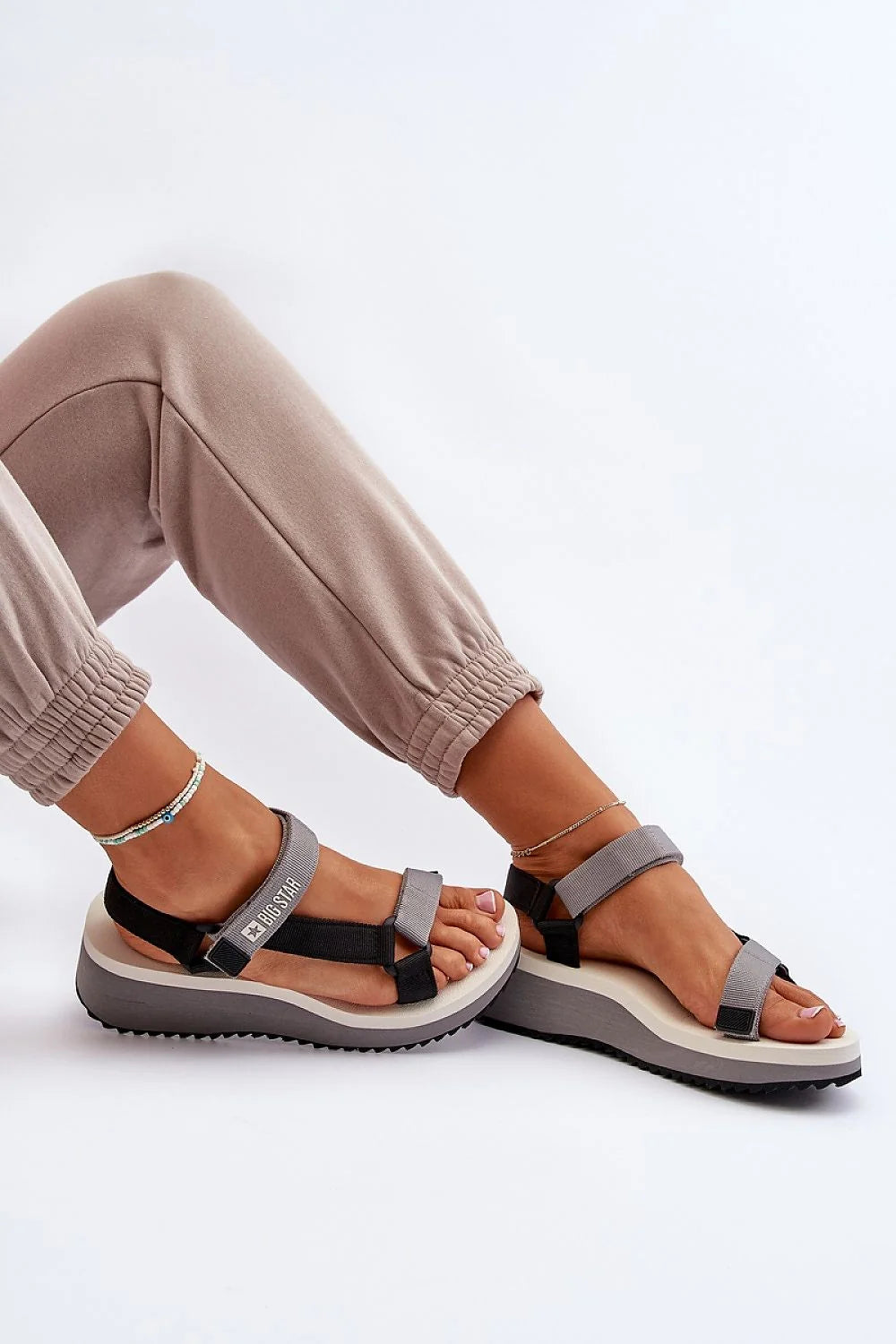 Sandales femmes modernes sportives style Step in style Big Star plateforme 5cm talon 4.5cm sangles ajustables polyester caoutchouc