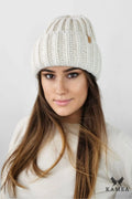 bonnet femme hiver chaud réversible laine acrylique maille côtelée polaire doublure slouchy oversize revers large écru crème étiquette cuir logo