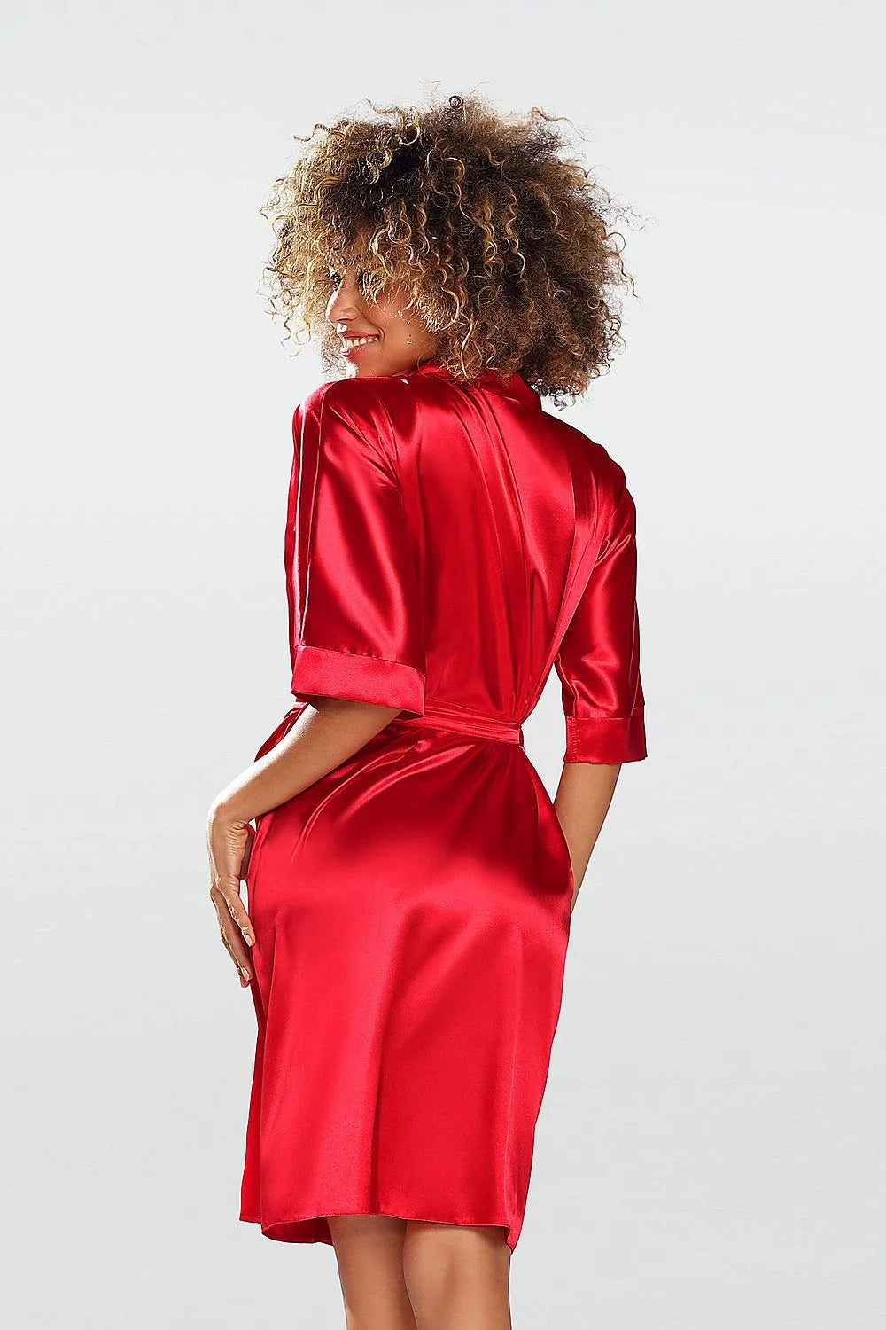 Robe de chambre féminine en satin extensible manches courtes ceinture ajustable polyester 100% luxe