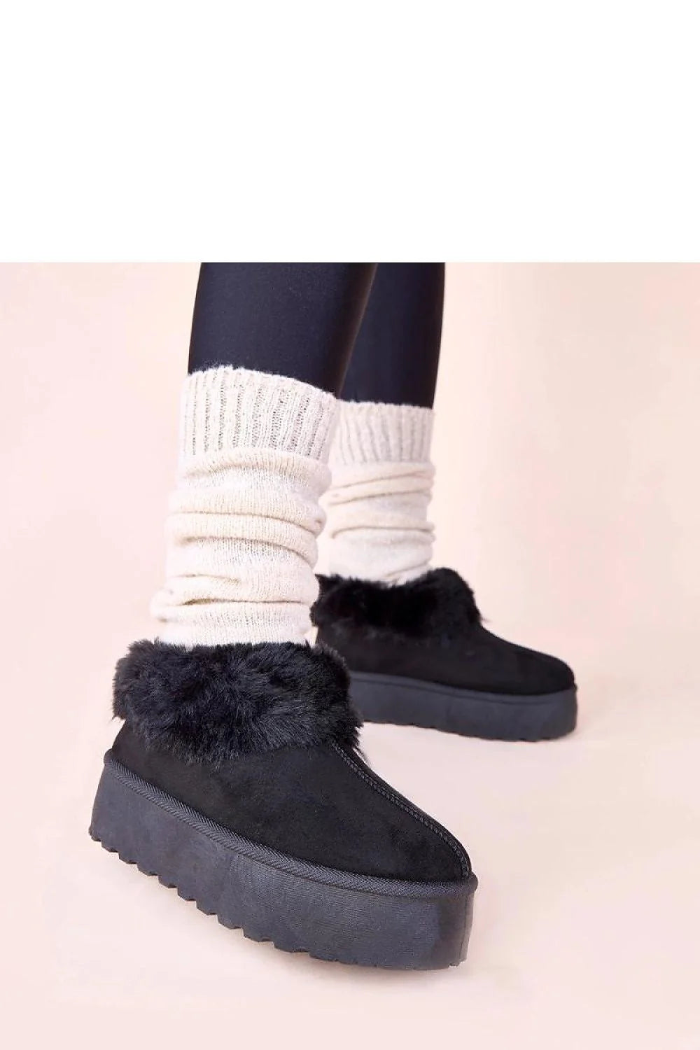 bottes neige noires fourrure Deesi suédine écologique doublure chaude confortable antidérapante semelle plateforme épaisse cheville cocooning