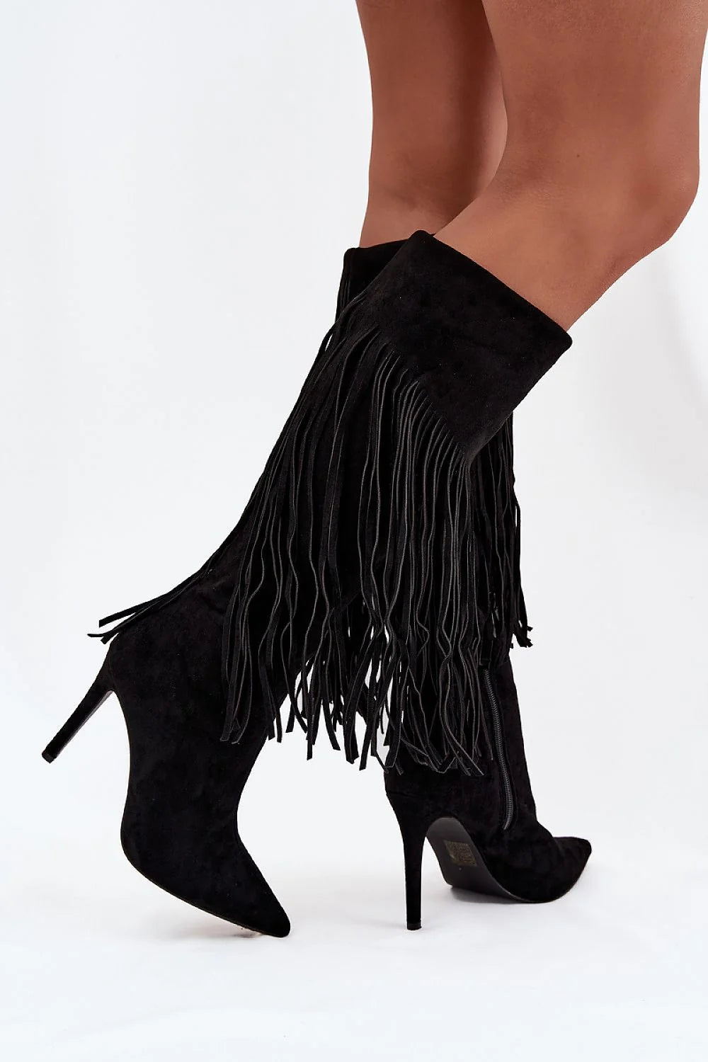 bottes femme suédine noires frangées bohème chic talon aiguille hautes bouts pointus silhouette élancée fermeture zippée semelle tissu écologique