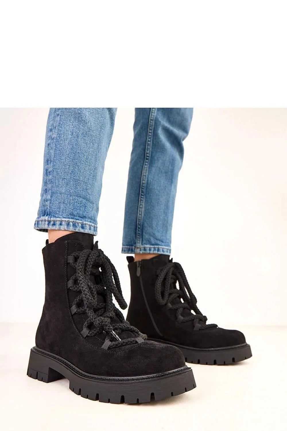 bottines femme cuir suédé écologique noir lacets zip latéral bout rond talon 4cm tige 15cm semelle crantée antidérapante