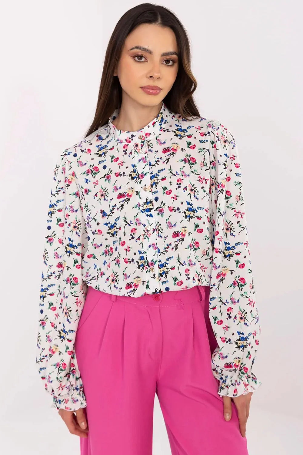 Chemise manche longue Lakerta imprimé floral rose bleu vert tissu léger visage fluide coupe ample col montant boutons discrets