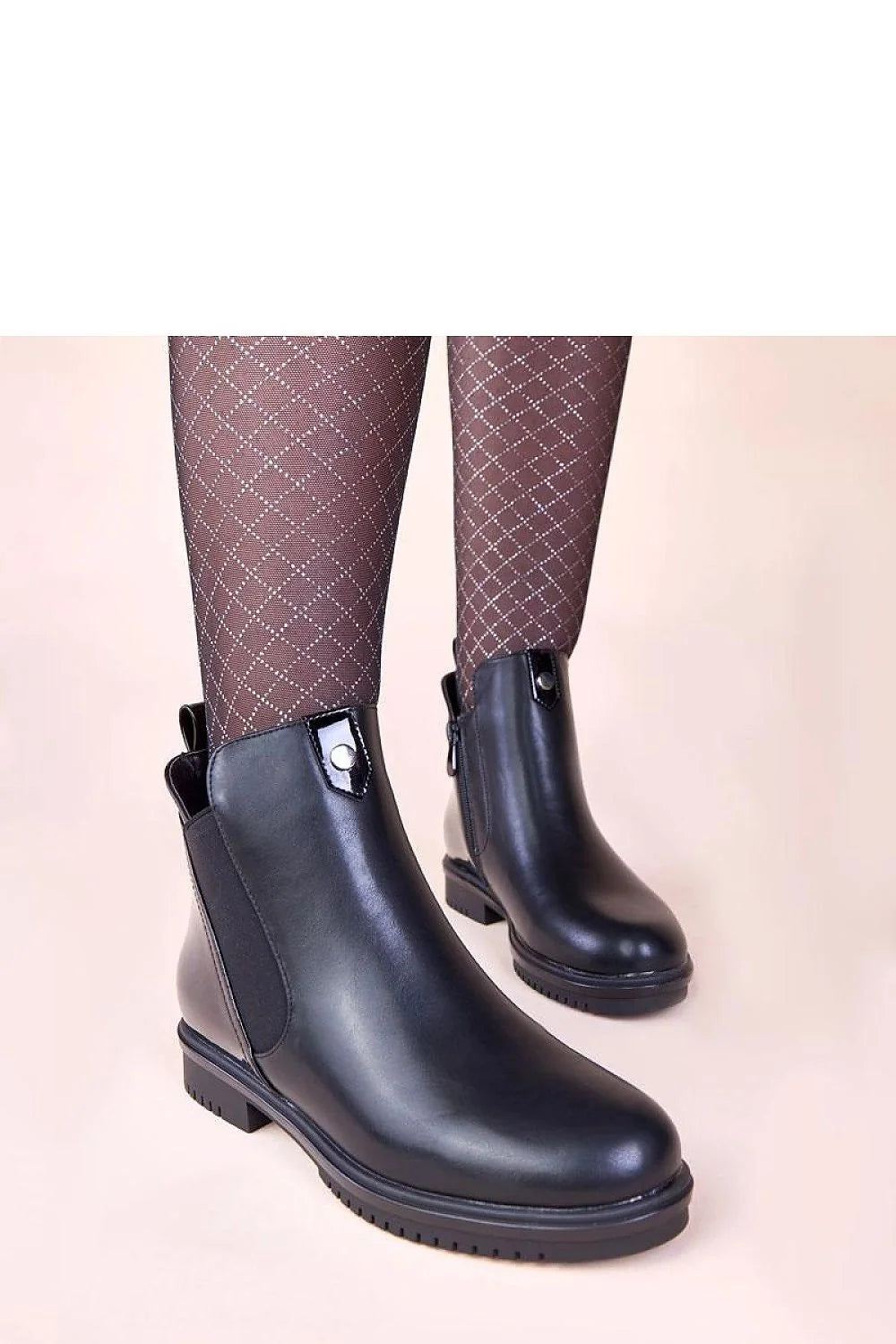 bottines chelsea femme cheville cuir synthétique noir verni empiècement élastique latéral fermeture zippée talon bas carré semelle crantée doublure thermique
