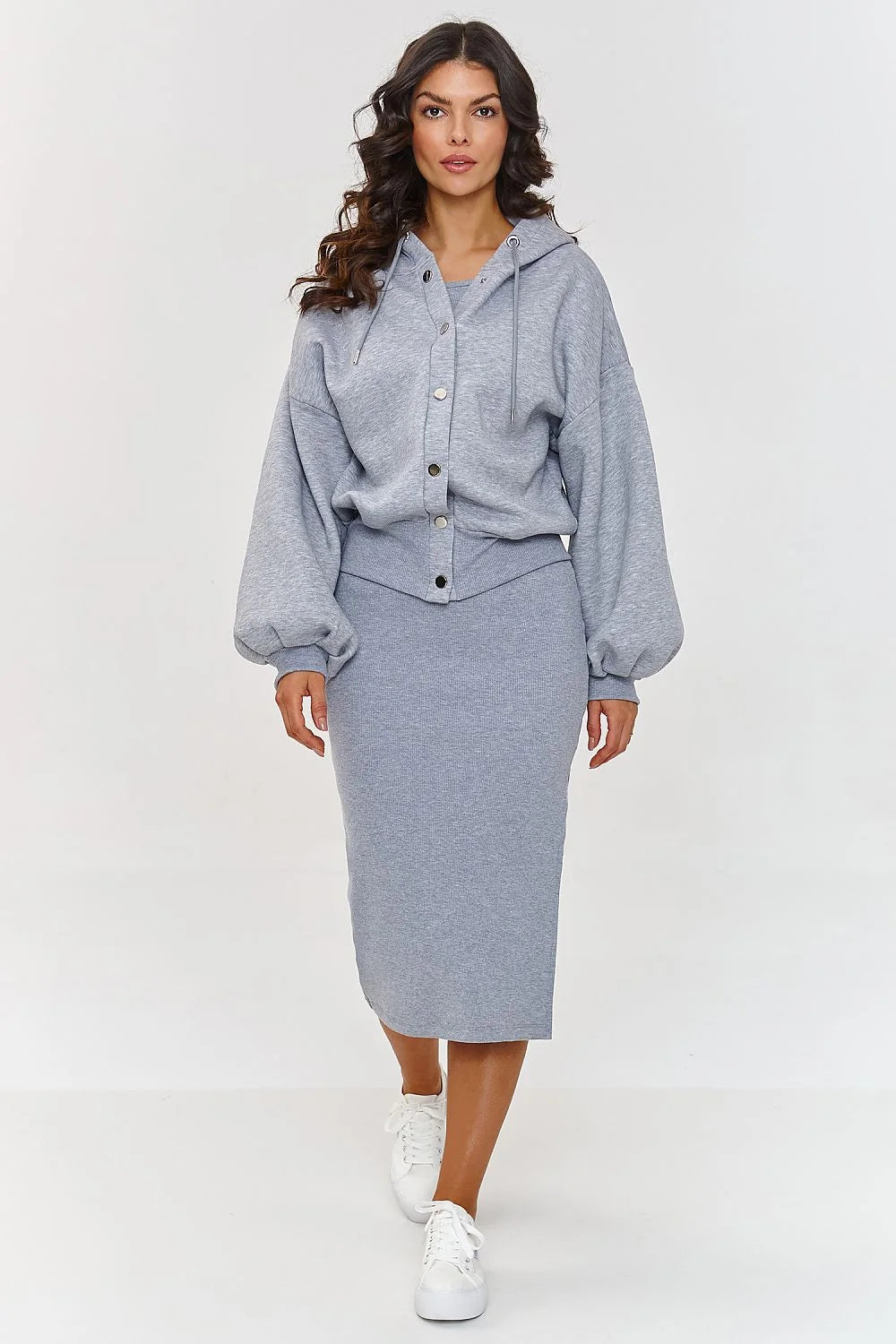 ensemble deux pièces sweat capuche oversize manches ballon boutons métalliques cordons jupe midi taille haute molleton doux gris
