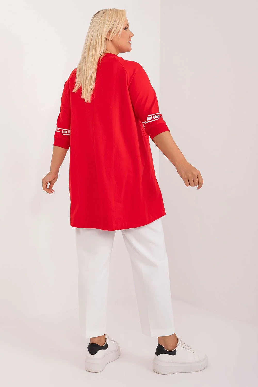 Sweat à capuche audacieux rouge imprimé 'Do Not Care' design graphique ample 3/4 femmes