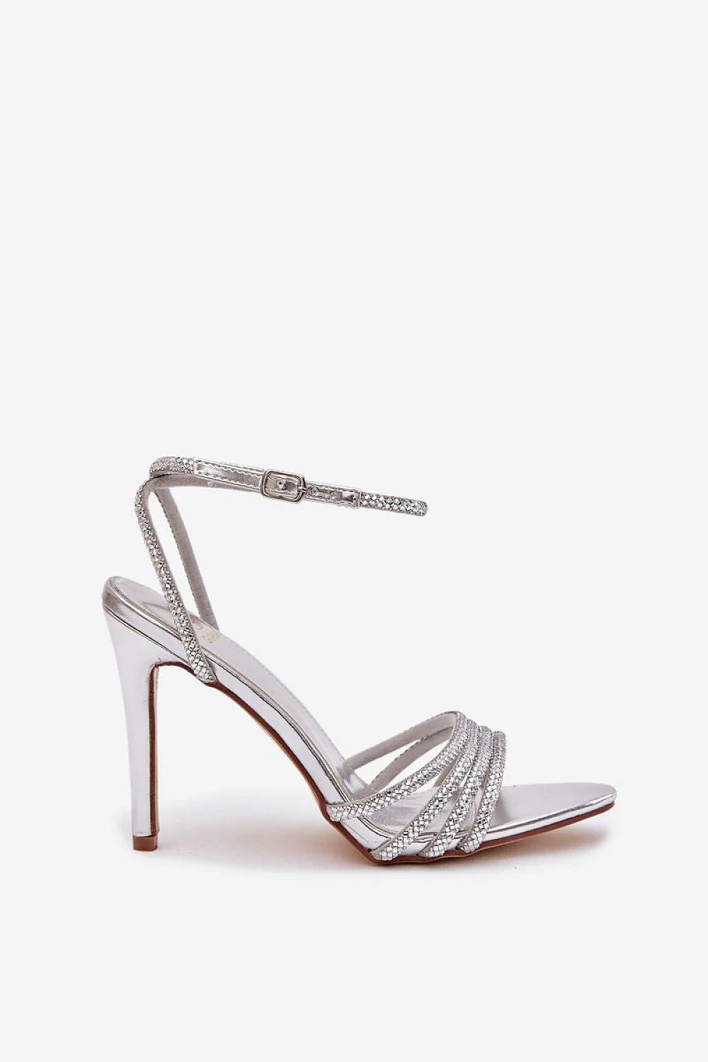 sandales talons aiguilles argentées métalliques brides fines croisées strass cheville réglable similicuir semellefine boutouvert élégantes sophistiquées glamour soirée mariage confortables