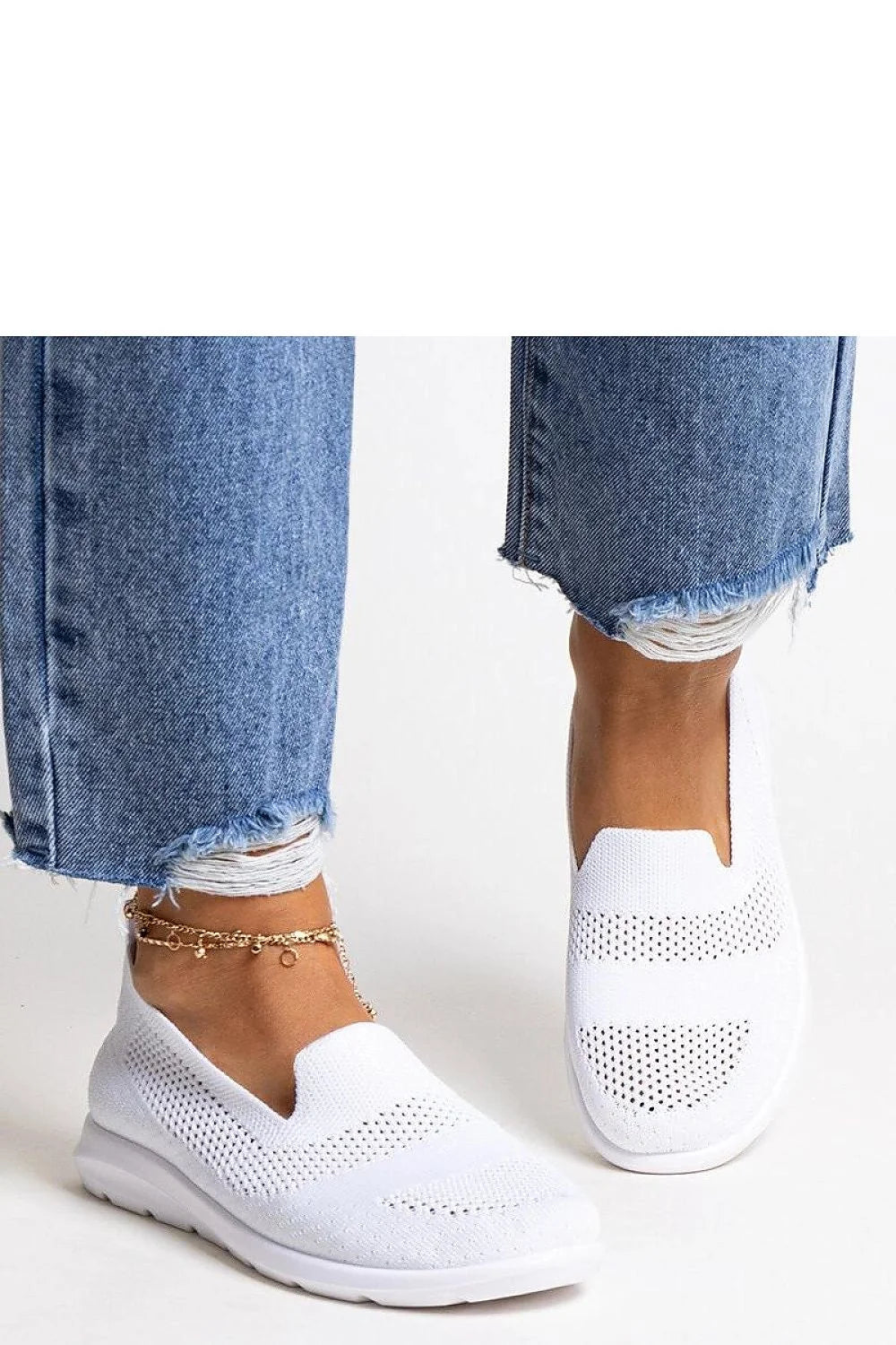 baskets femme slipon maille tricotée blanche ajourée tige basse bout arrondi semelle mousse épaisse crantée amorti respirante légère facile enfiler