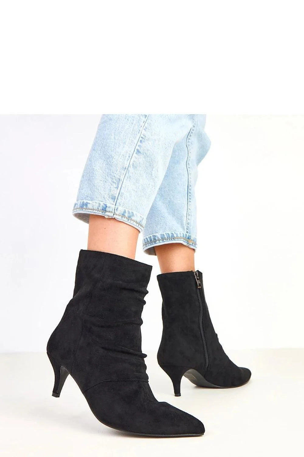 bottines femme cuir suédé écologique bout pointu élancé talon aiguille six centimètres tige froncée cheville doublure tissu confortable