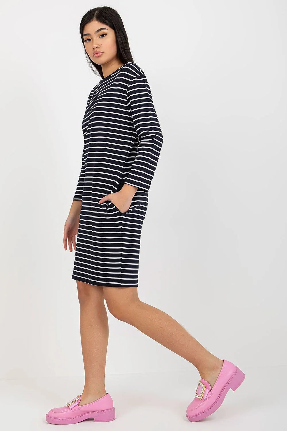 Robe femme Rue Paris manches longues coupe droite élégante casual tissu rayé coton elasthanne poches latérales noire blanche confortable