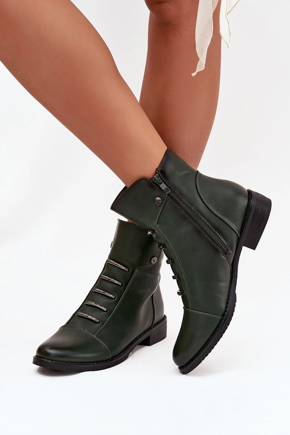bottines femme vert forêt similicuir lisse tige mihaute cheville bout arrondi talon bas semelle crantée zip lacets fourrure synthétique
