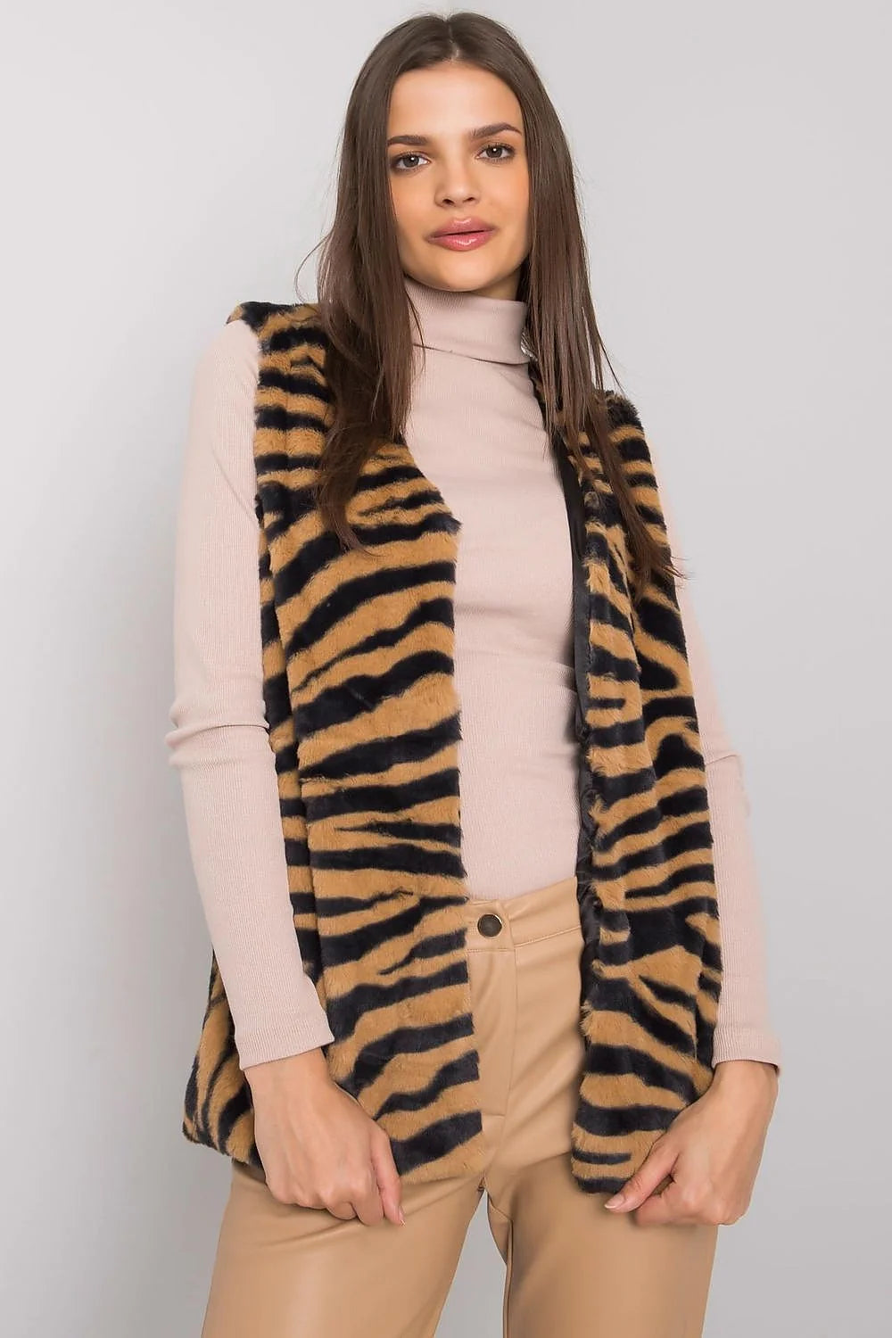 gilet femme fausse fourrure polyester sans manches imprimé tigre camel noir coupe droite ouverte longueur hanches