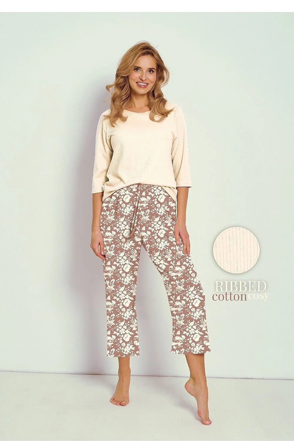 pyjama femme coton côtelé crème haut manches troisquarts col rond pantalon droit cheville vieux rose imprimé floral blanc taille élastiquée