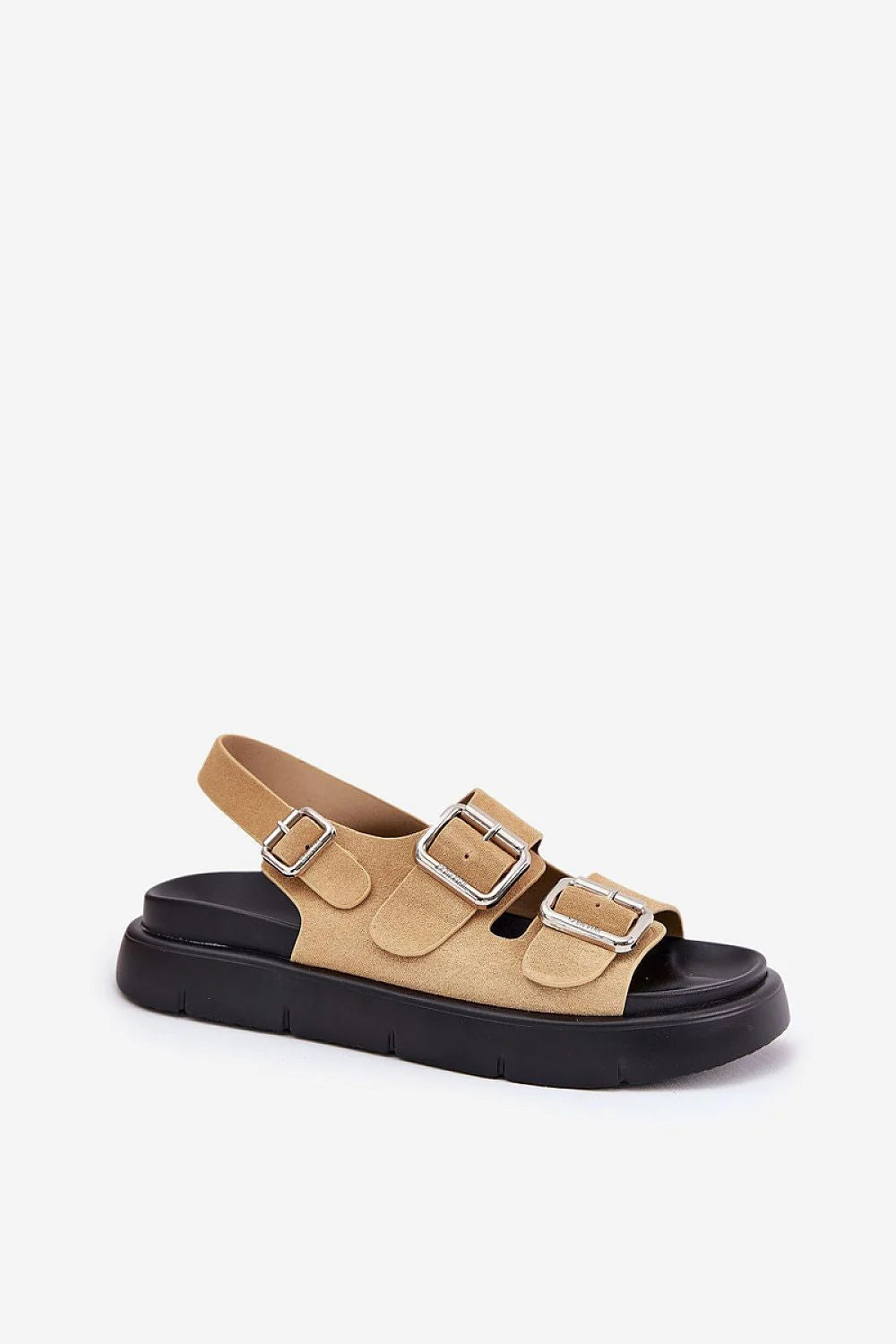 Sandales à double attache pour femme design moderne casual style contemporain beige semelle épaisse cuir suédé boucles métalliques argentées confort ajustement personnalisé