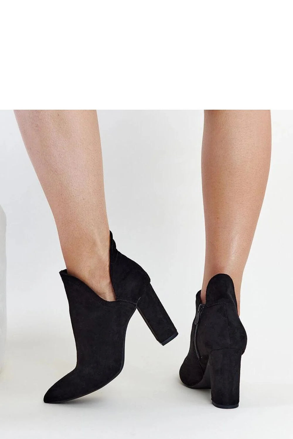 Bottines asymétriques à talons pointus en suède noire pour femme, design moderne, coupe cheville, fermeture éclair latérale, confortable et élégante