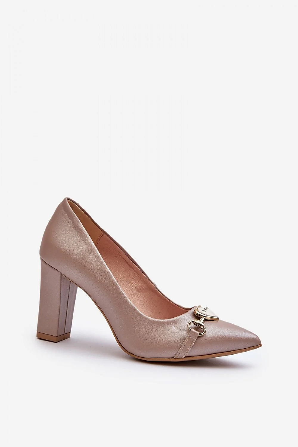 escarpins talon bloc cuir naturel taupe bout pointu fermé haut stable élégant confortable ornement métal cœur bracelet cheville