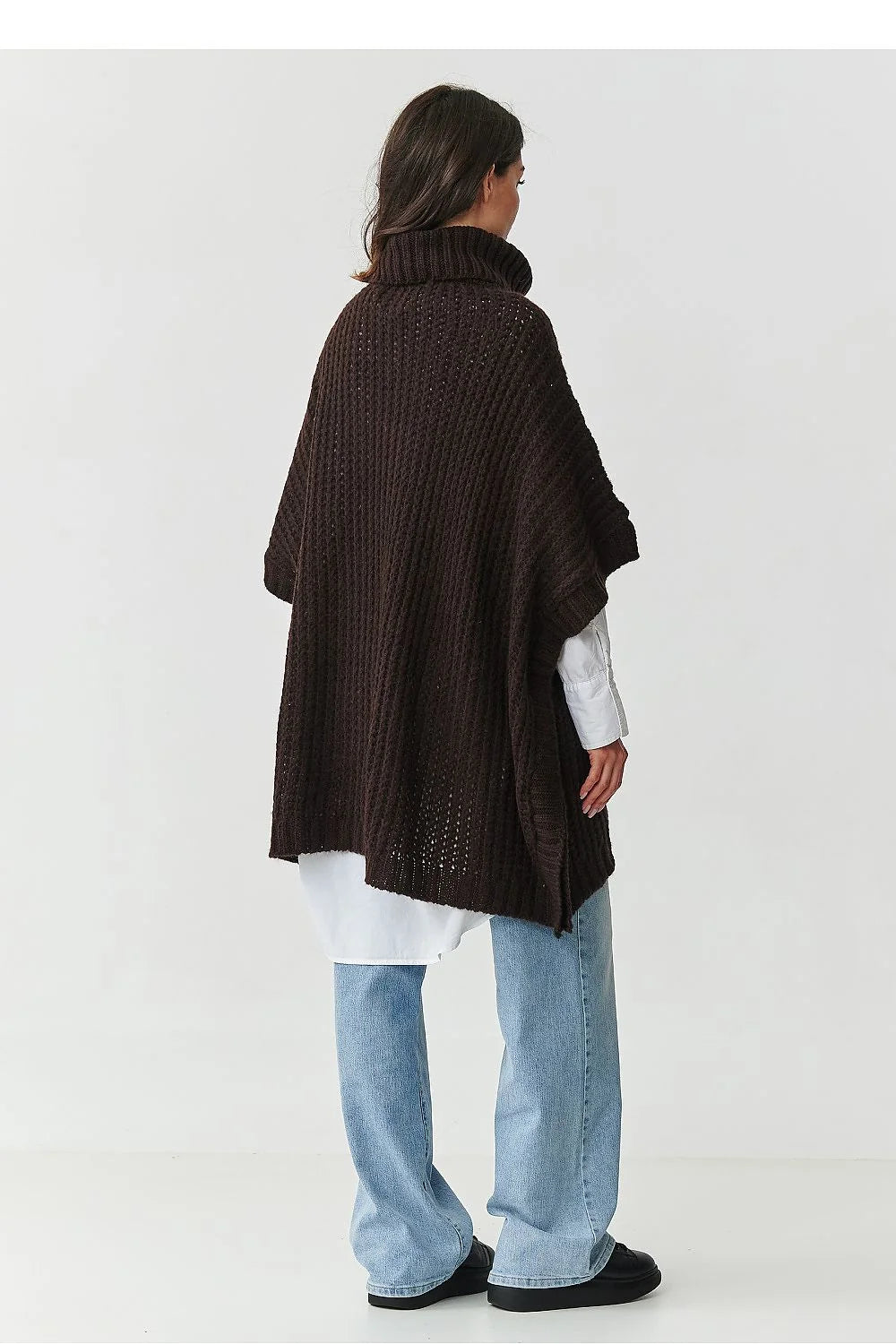 poncho pull tunique femme oversize ample col roulé demi manches poches plaquées maille épaisse côtelée confortable