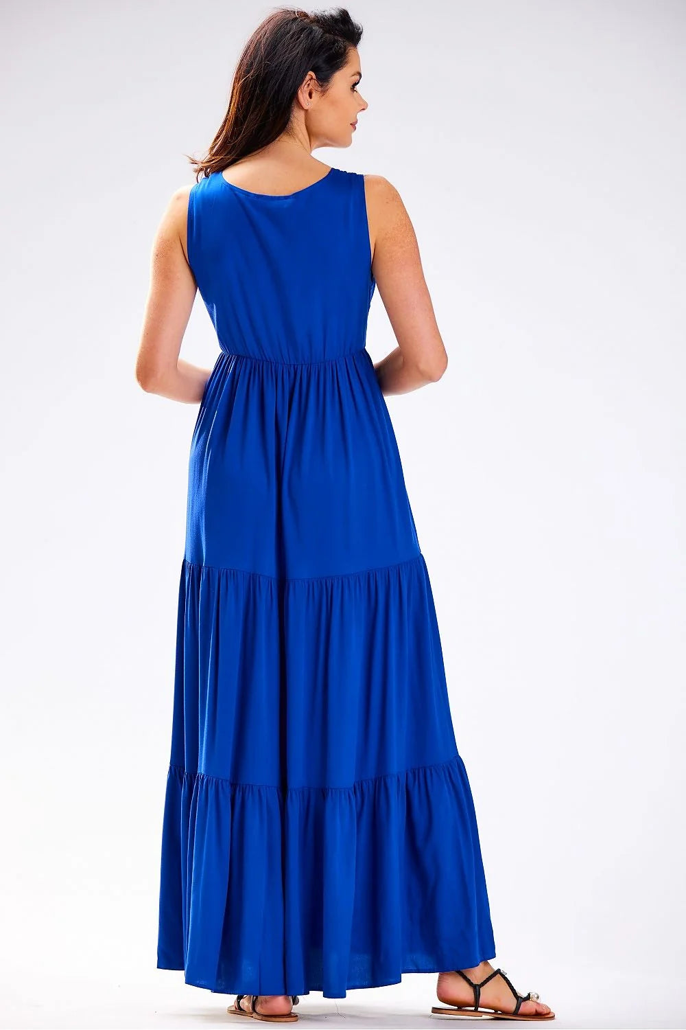 Robe de jour élégante longue manches épaules nues style empire tissu fluide couleur bleu roi taille oversize femme