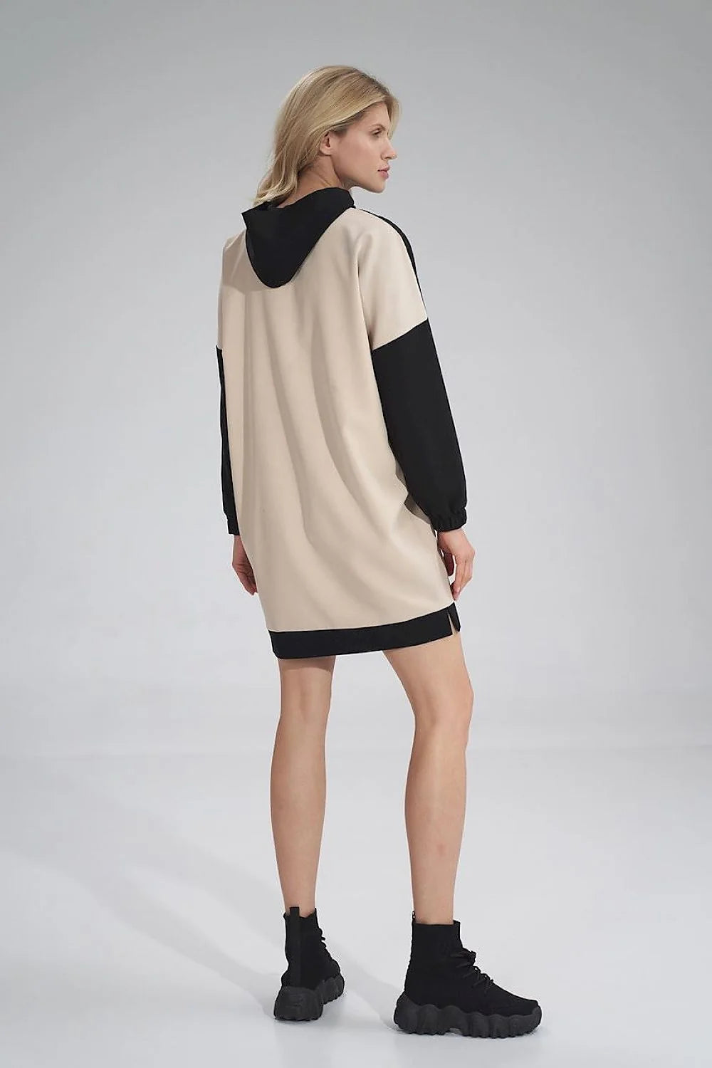 Robe moderne polyester coupe ample imprimé graphique artistique capuche manches longues couleurs multiples femme