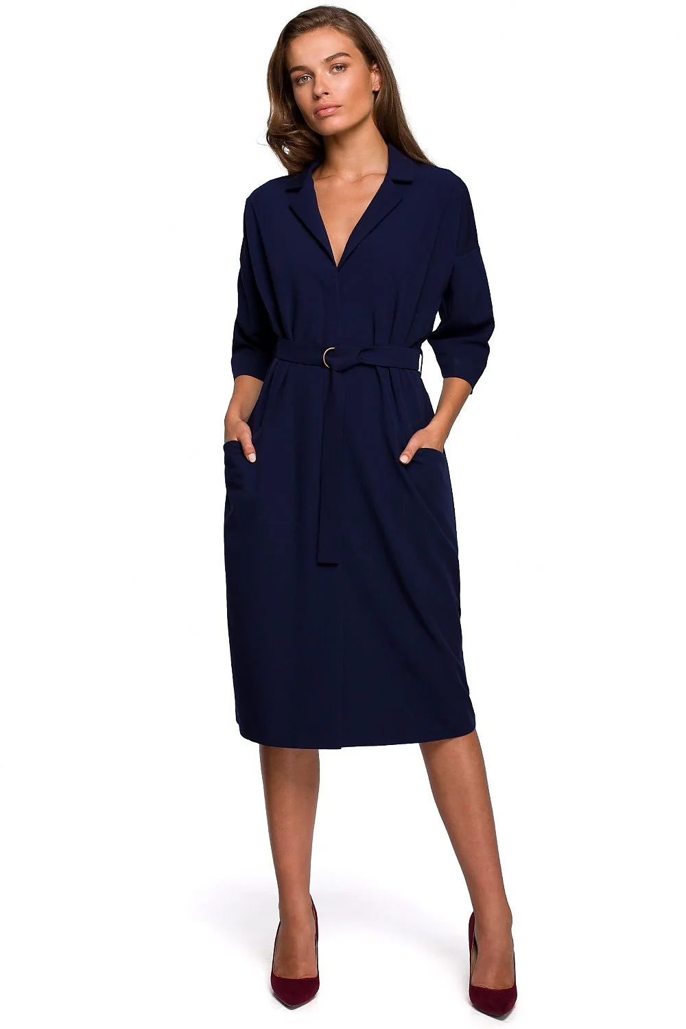 robe chemise noire mi longue fluide crêpe col encolure V manches retroussées ceinture anneau métallique poches latérales ajustable