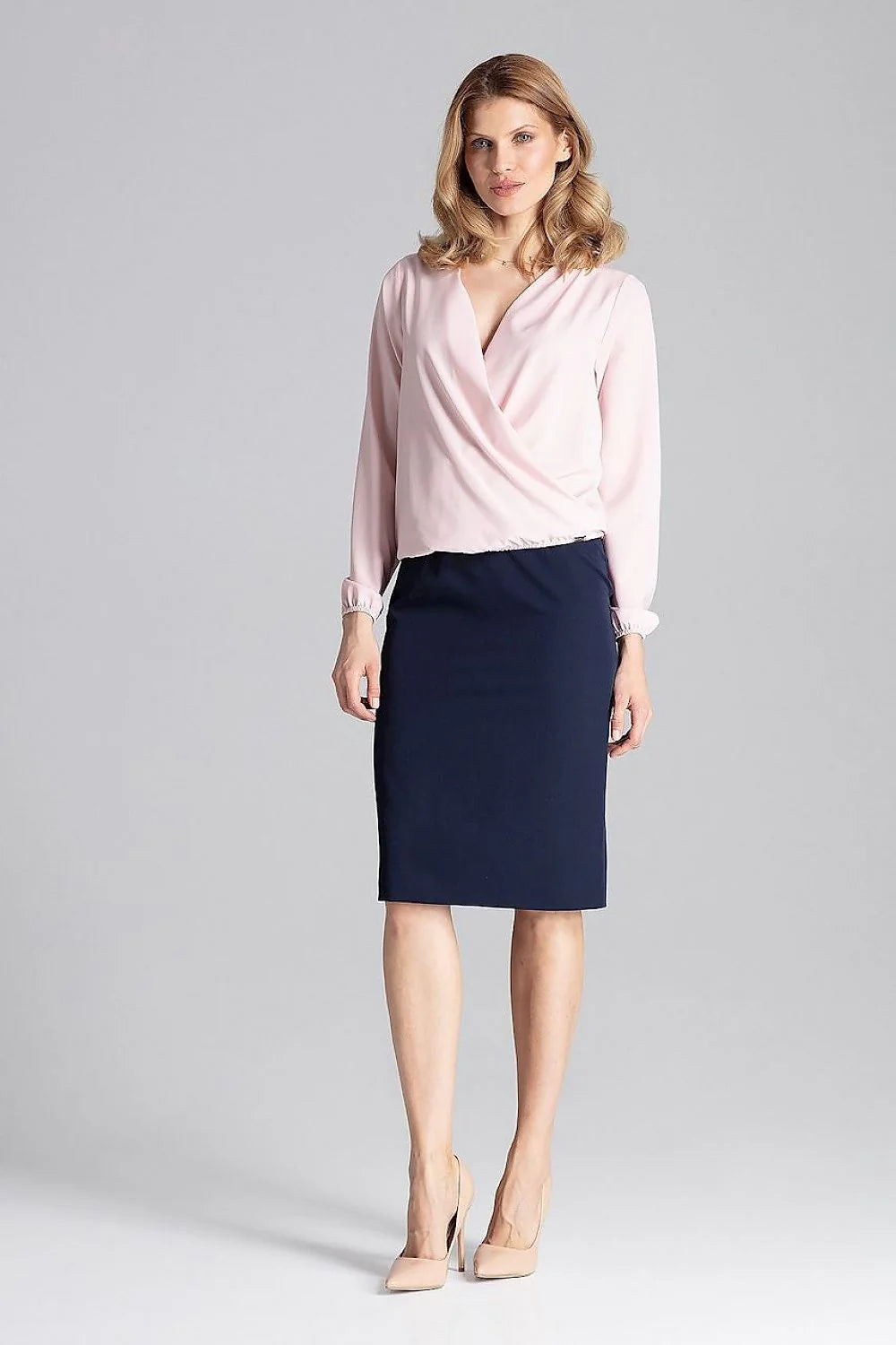 Chemisier Figl dentelle délicate encolure enveloppante féminine élégance manches bandes élastiques confort polyester élasthanne stretch doux léger ajustement flatteur