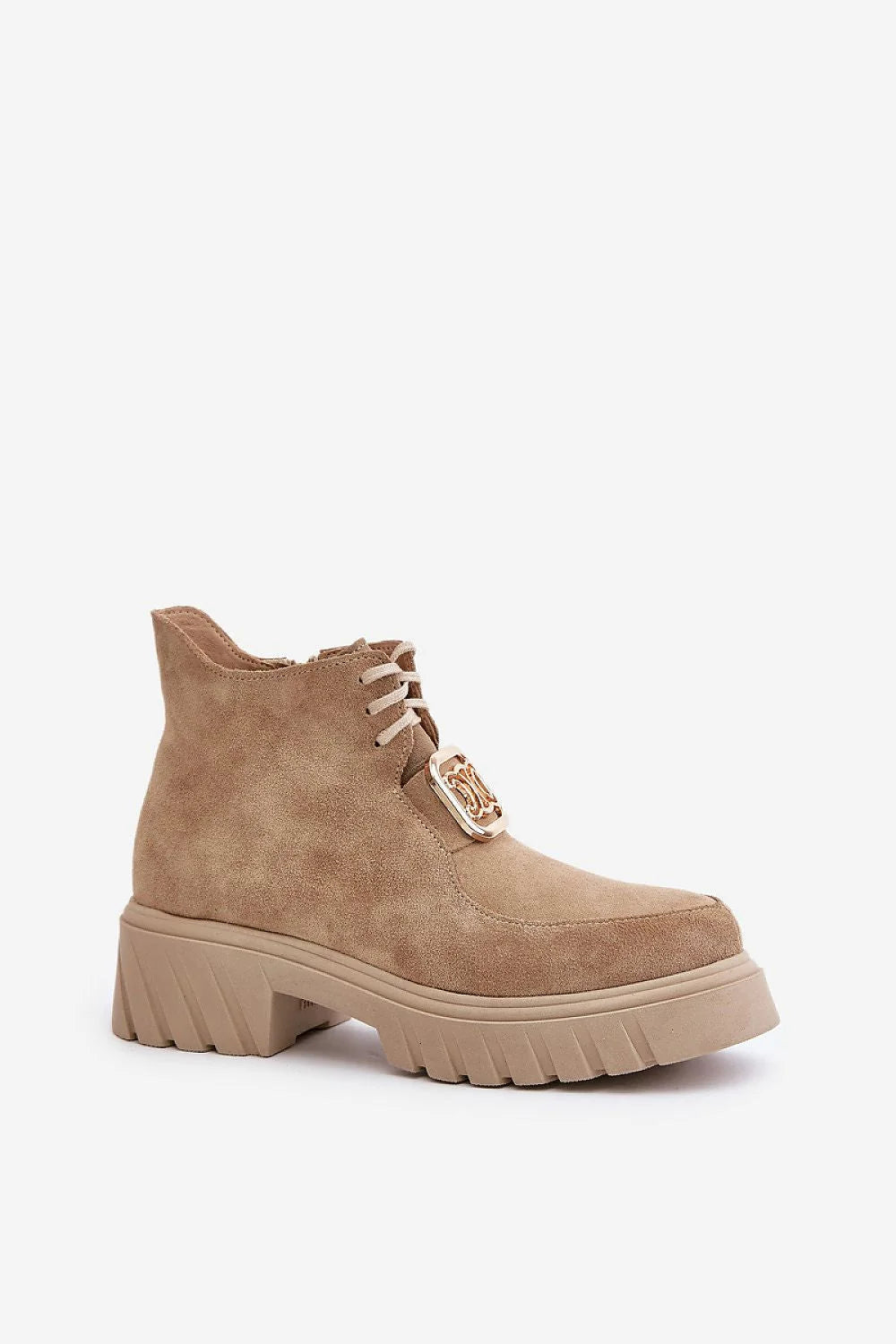 Bottines élégantes pour femmes en suédine beige sable, style casual-chic, fermeture éclair dorée, semelle surélevée, confortable et polyvalente