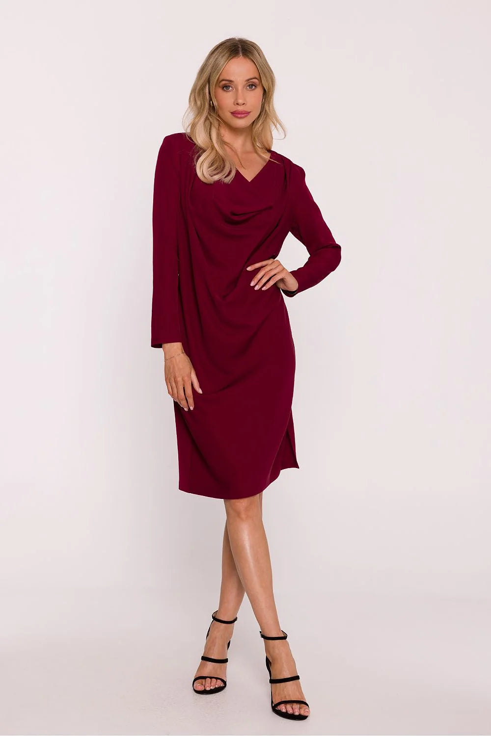 robe soirée crayon midi bordeaux profond manches longues encolure drapée bénitier coupe ajustée taille marquée ceinture élastique fente latérale fluide