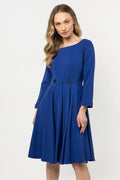 robe jour élégante bleu cobalt manches longues col bateau taille cintrée jupe évasée plissée crêpe boutons noirs