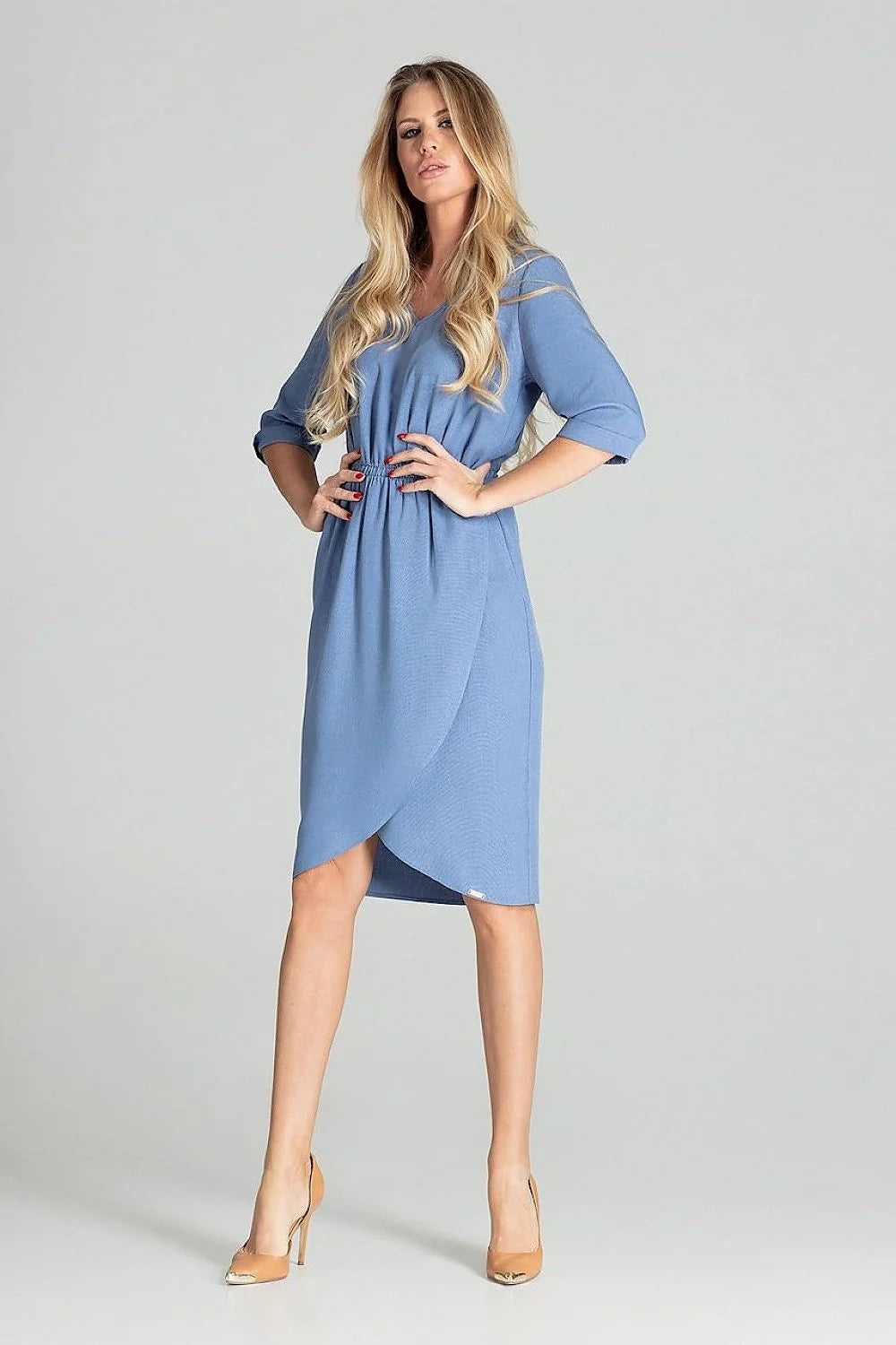robe midi femme bleu ciel manches trois quarts col rond taille élastique jupe portefeuille asymétrique coupe blousante cintrée