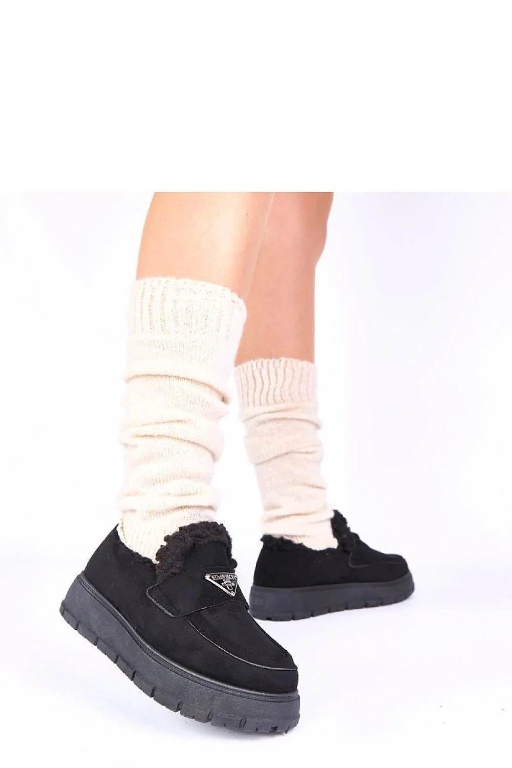 mocassins noirs plateforme crantée cuir suédé doublure fourrure synthétique shearling intérieur rembourré semelle antidérapante confortable femme