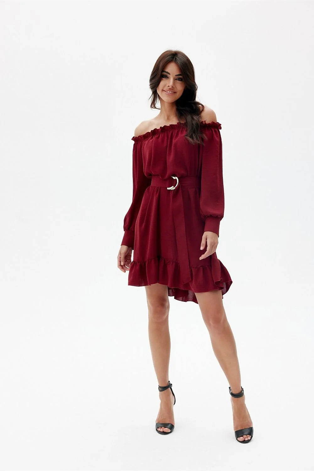 Robe de jour élégante off-shoulder manches longues volants ceinture dorée bordeaux femme Roco Fashion