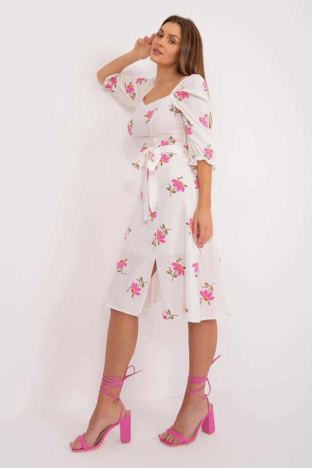 Robe d'été élégante pour femme en coton-lin floral imprimé col carré manches bouffantes taille cintrée jupe évasée midi