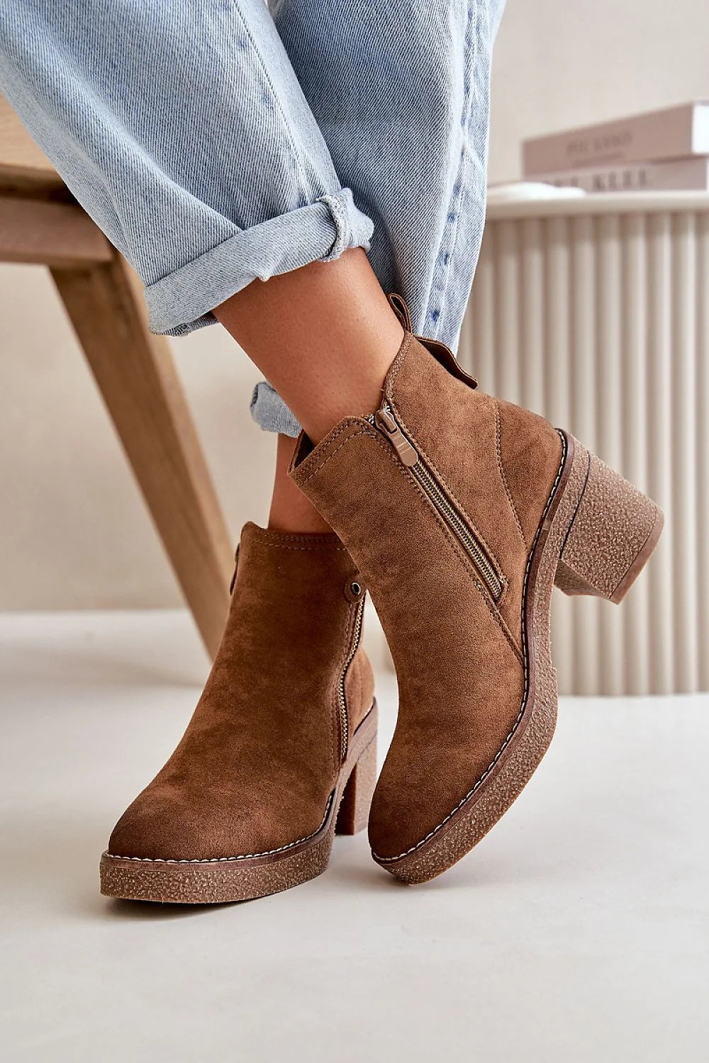 Bottes à talons épaisses en suédine marron pour femmes, style automne-hiver, fermeture éclair latérale, doublure fourrure, confortable et élégant