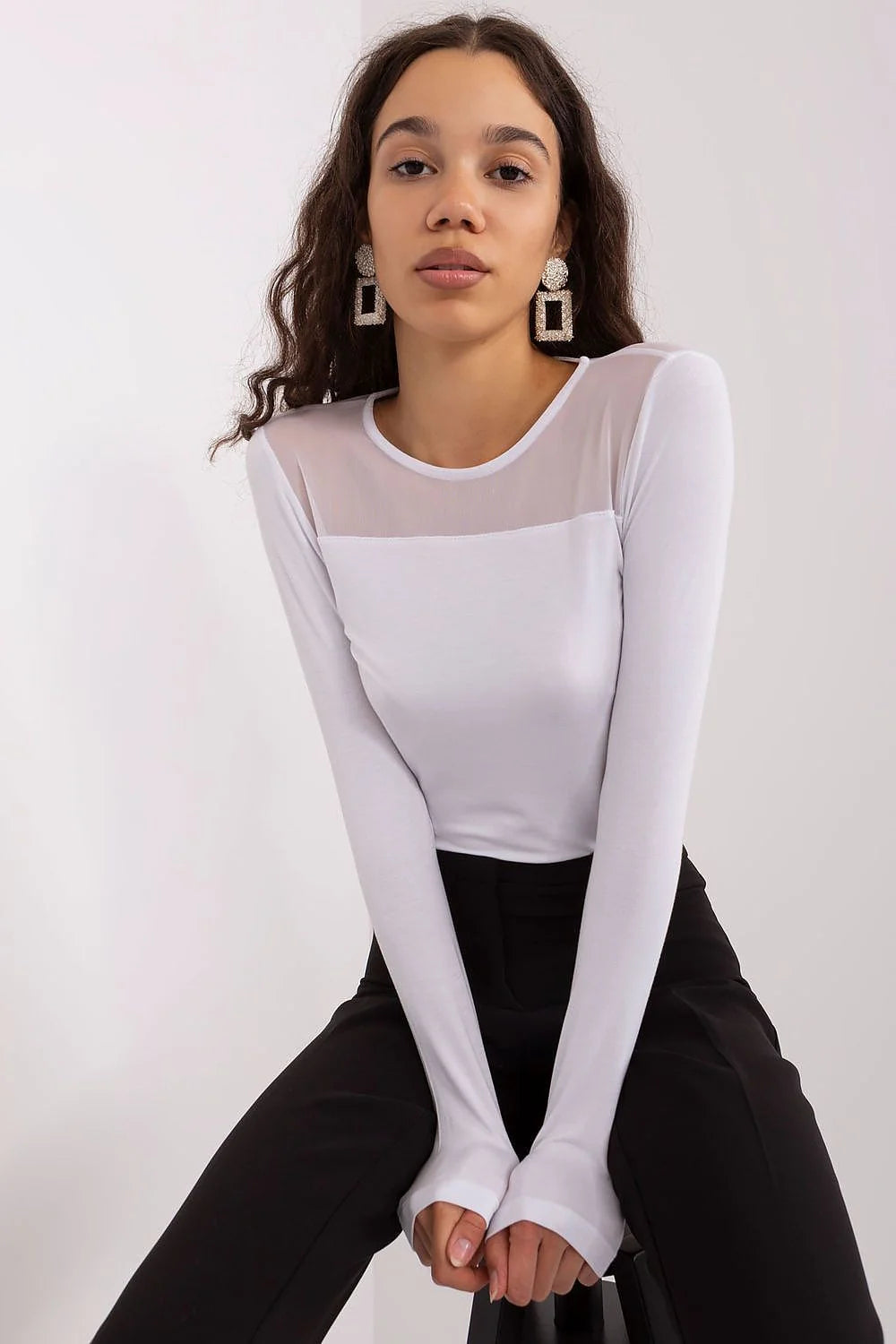 Chemisier BFG visage moderne élégant ajusté manches longues encolure ronde tissu jersey maille transparente blanc femmes