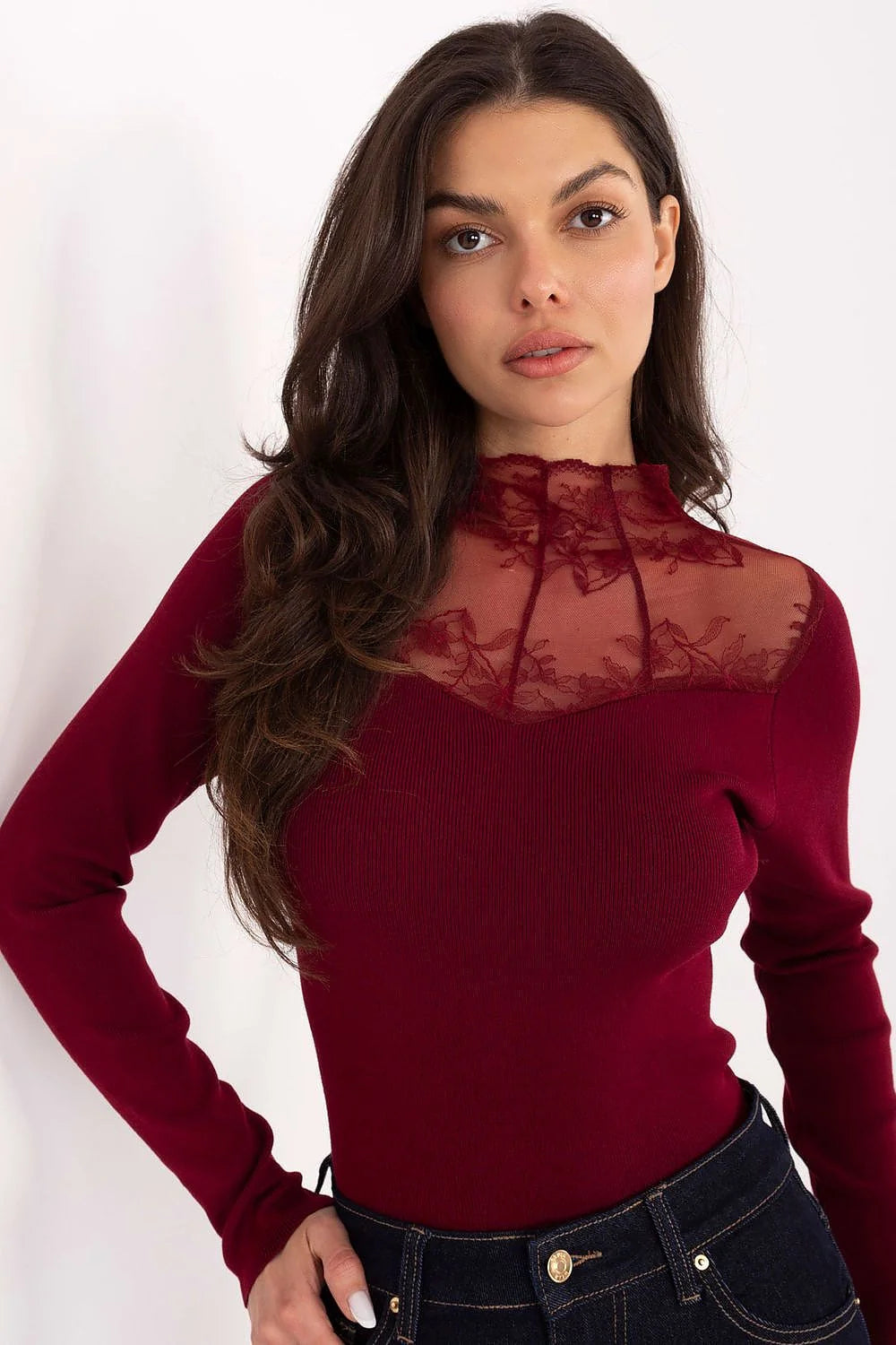 chemisier ajusté élégant féminin dentelle col bas manches longues côtelé texturé viscose polyester stretch doux confortable polyvalent bureau soirée raffiné