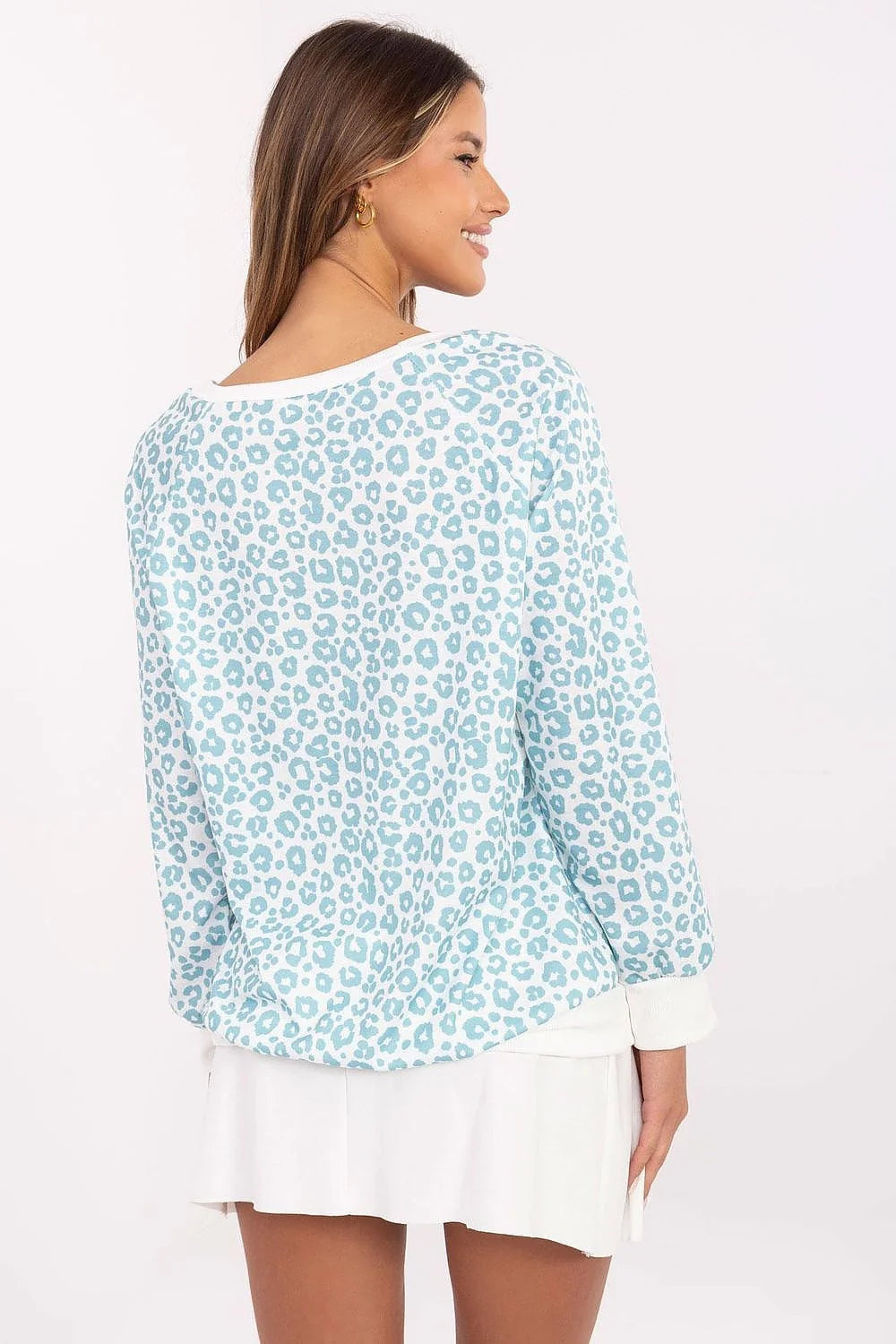 Ensemble mode femme haut imprimé animal jupe plissée blanc bleu clair chemisier pull coton manches longues coupe ample
