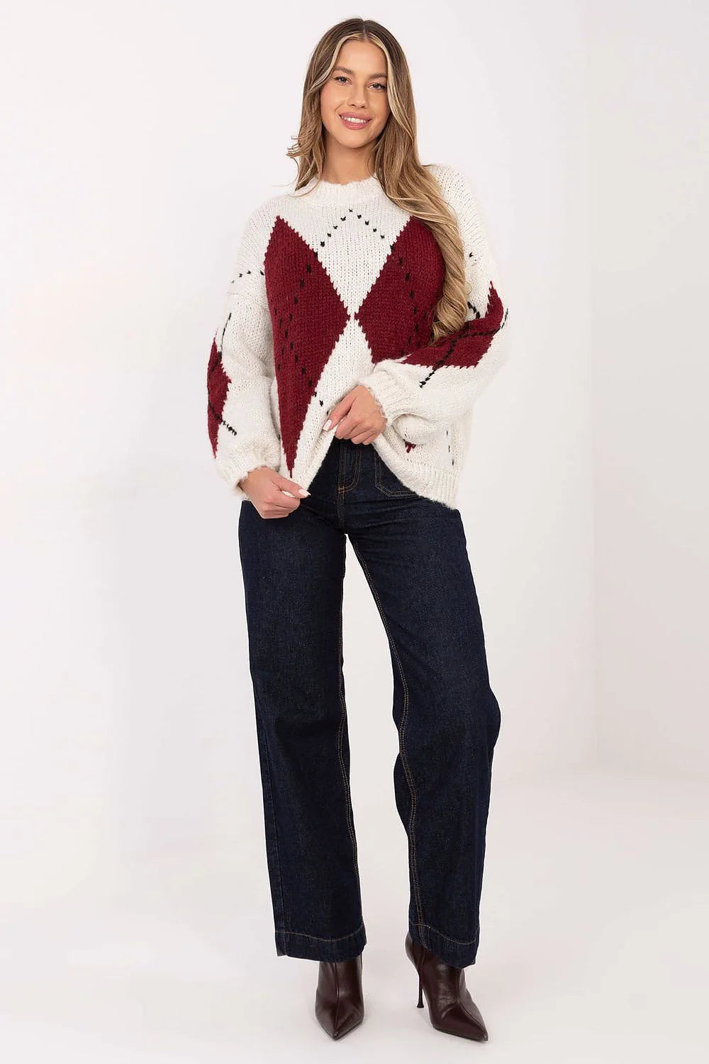 pull oversize femme grosse maille col rond motif argyle bordeaux écru pointillé manches bouffantes coupe ample bords côtelés chaud confortable