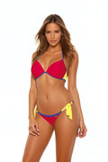 Maillot de bain deux pièces Marko bikini femme moderne couleurs vives rouge bleu jaune soutien-gorge triangle culotte nouée matières élasthanne polyamide occasion plage piscine