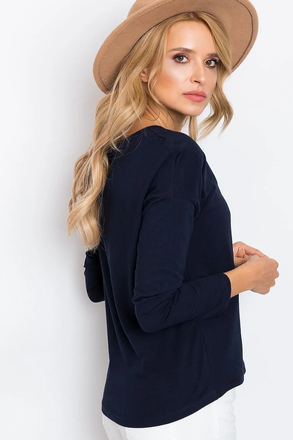 Chemisier ajusté coton élasthanne taupe moderne élégant manches longues nœud central pour femme tendance