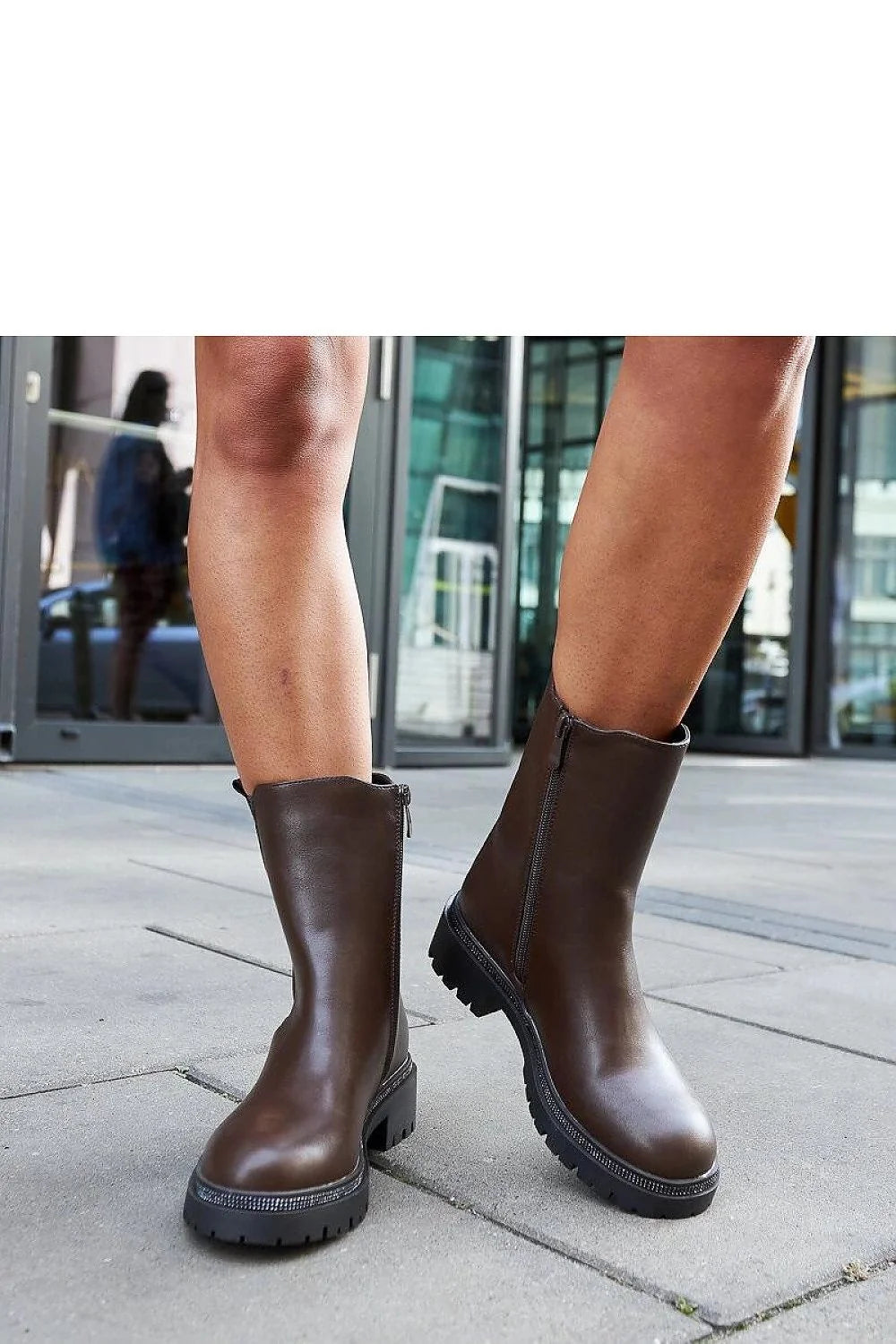 Bottines pour femmes design moderne cuir brun haute fermeture éclair talon plat confortable adhérence robuste occasion polyvalente automne hiver