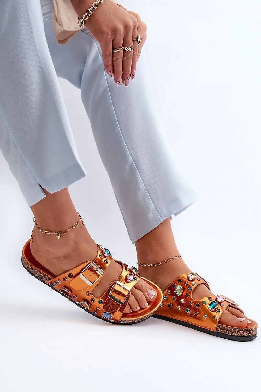 sandales femme mules bohochic cuir artificiel cuivré métallisé pierres multicolores brides ajustables boucles dorées plateforme liège semelle anatomique caoutchouc confortable