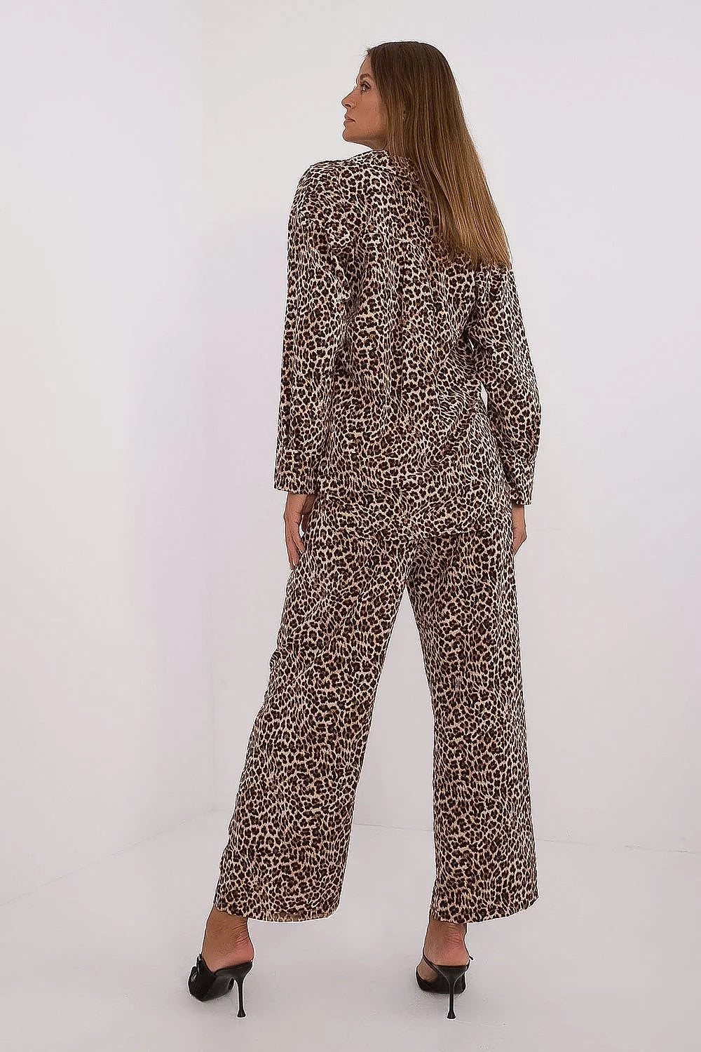 Ensemble Italy Moda pour femme, chemise et pantalon assortis, motif léopard, style chic, confortable, occasionnels formels et casuals, matériau polyester et élasthanne, taille haute, manches longues, col boutonné