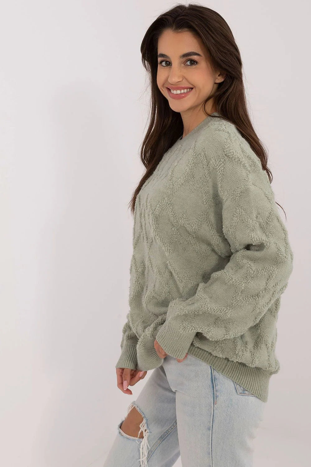 Pull femme casual-chic oversize manches longues motif losanges texturés vert sauge doux isolation thermique confortable versatile hiver automne quotidien tendance fonctionnel