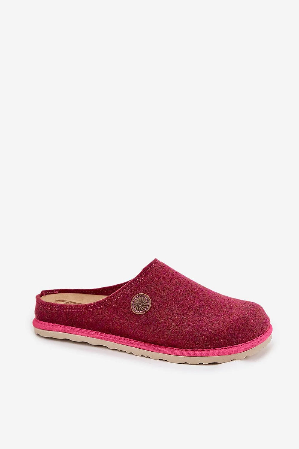 chausson mule femme feutre bordeaux fuchsia bout fermé slipon bord contrastant rose médaillon bronze semelle styrogum légère crantée caoutchouc antidérapant