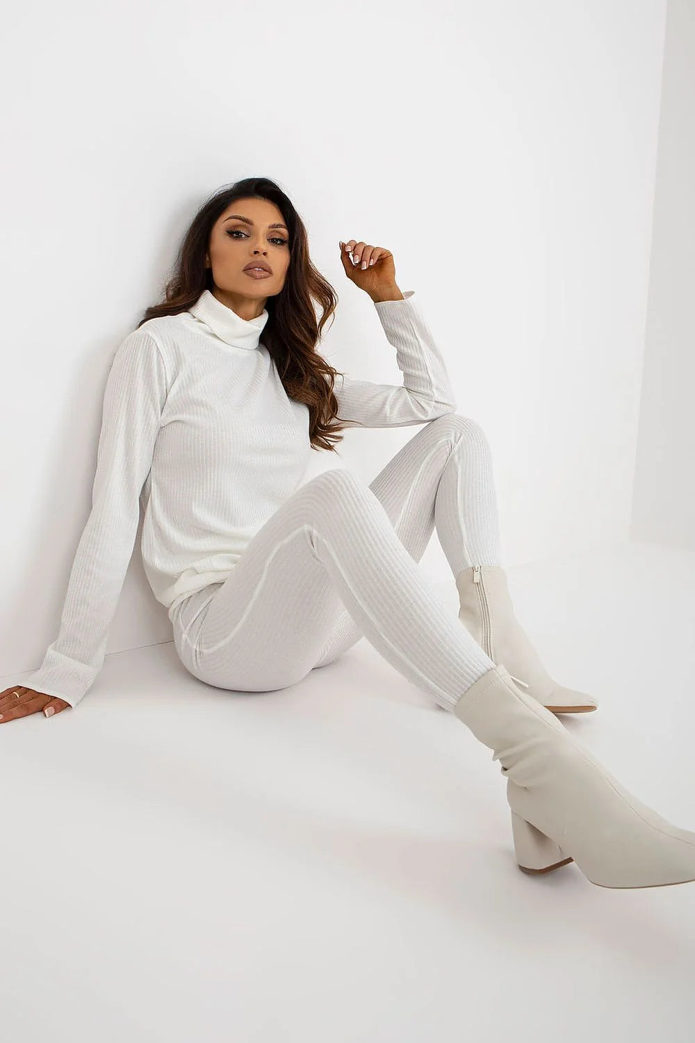 Leggings longues Lakerta en coton élasthanne maille côtelée noire coupe slim taille haute femme