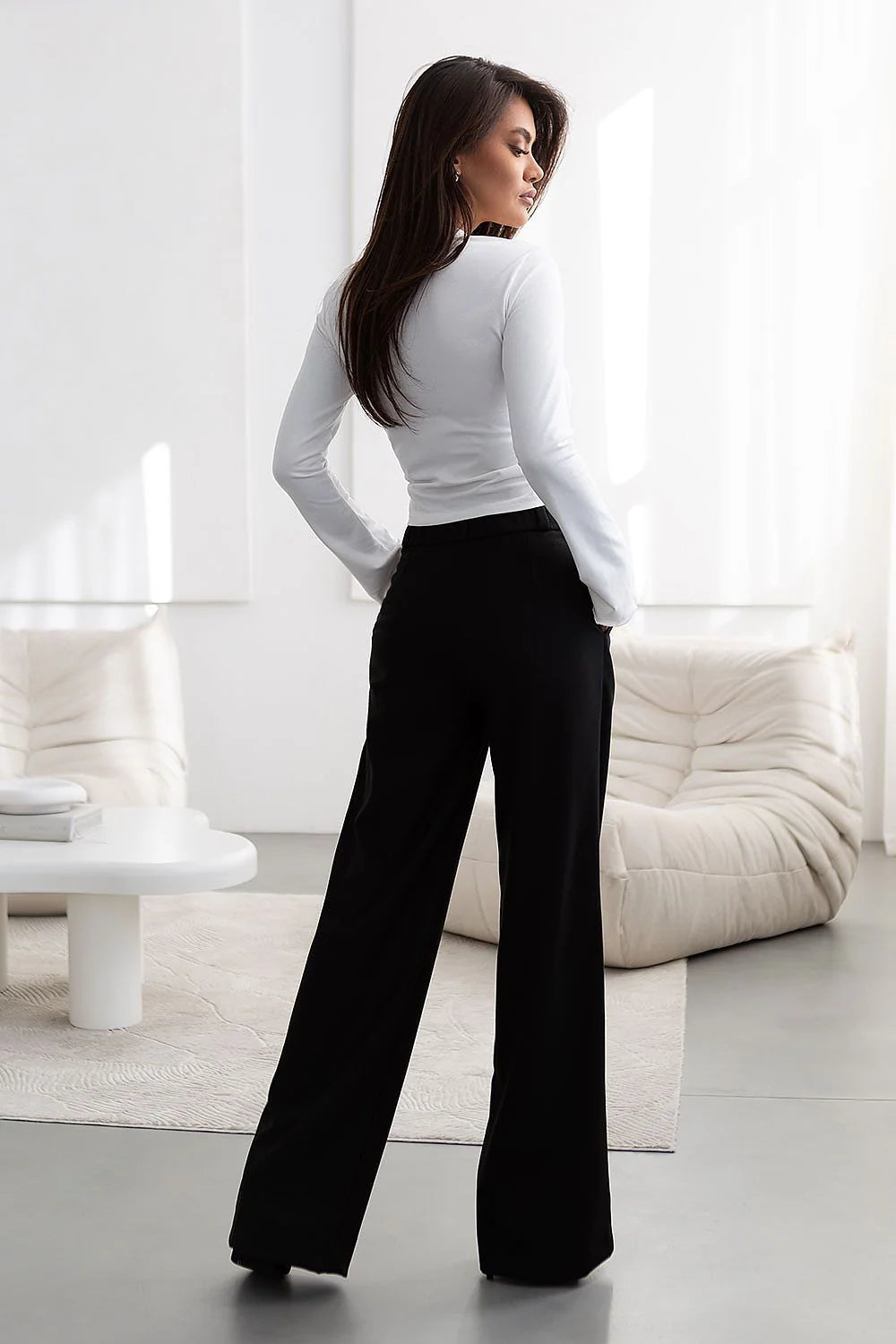 Pantalon long élégant pour femmes coupe ample taille haute ceinture élastique fermeture éclair et bouton matière haute qualité noir