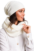 Bonnet et écharpe femme en acrylique blanc style urbain chic doux hiver confortable élégant