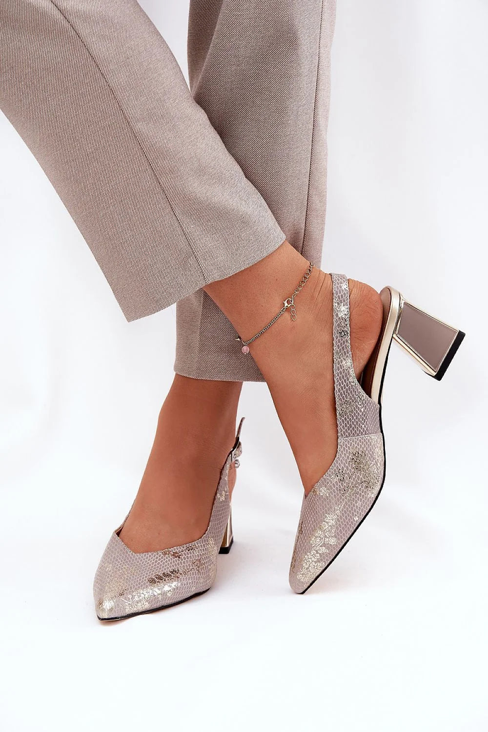 Sandales à talons à bout pointu Vinceza en cuir naturel, style élégant, motif floral argenté, ajustable, femmes