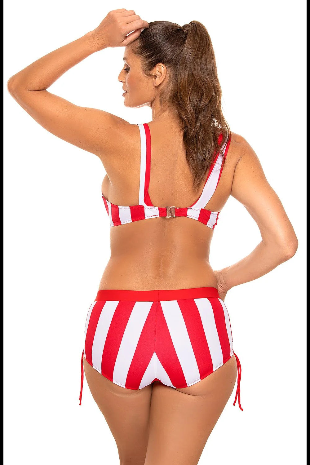 Maillot de bain deux pièces audacieux pour femmes, design moderne, rayures verticales noir et blanc, soutien push-up, bretelles larges, stretch, plage piscine, confort style