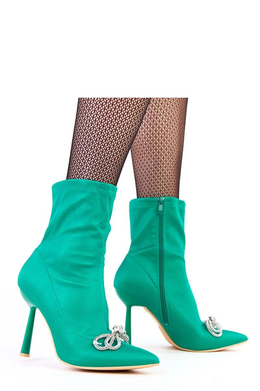 bottines satin stretch vert émeraude talon aiguille bout pointu mi mollet silhouette ajustée nœud strass semelle cuir écologique fermeture éclair